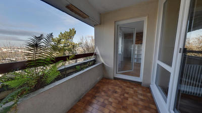 Appartement - 89 m² - 4 pièces