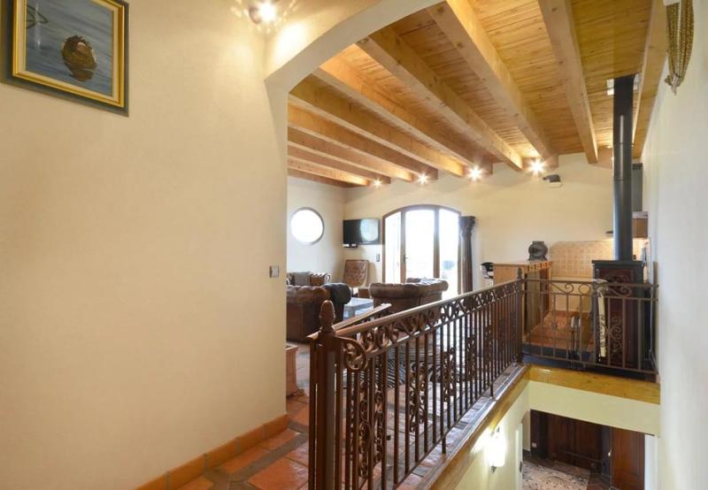 Propriété - 300 m² - 10 pièces