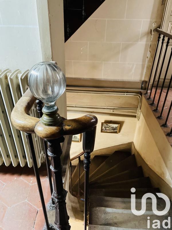 Maison - 245 m² - 11 pièces