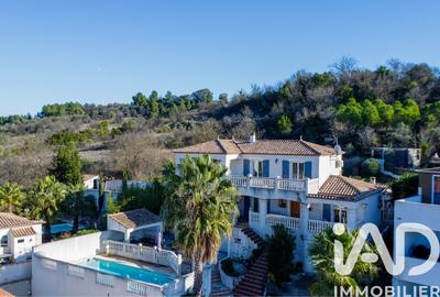 Maison - 200 m² - 6 pièces