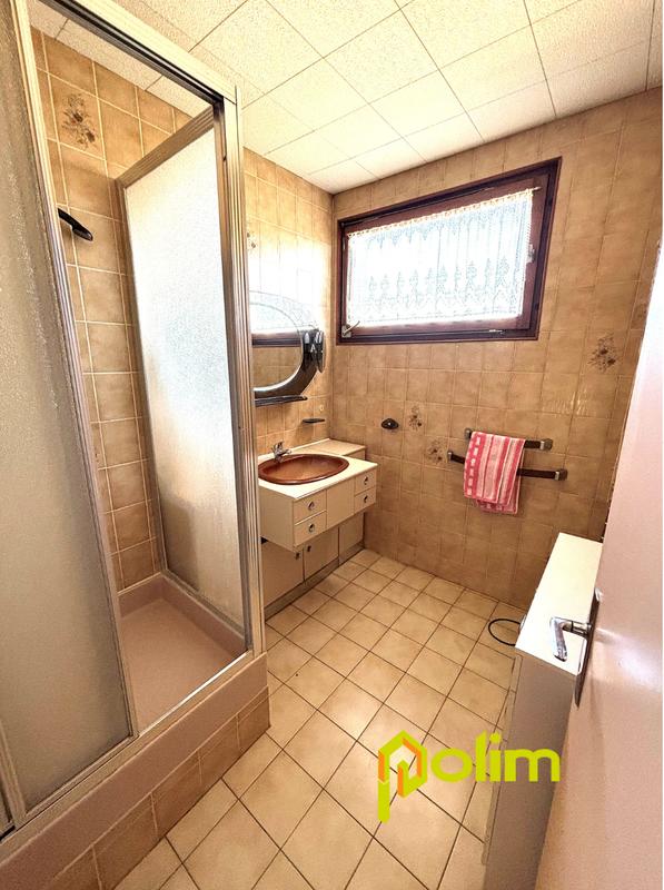 Maison - 200 m² - 7 pièces