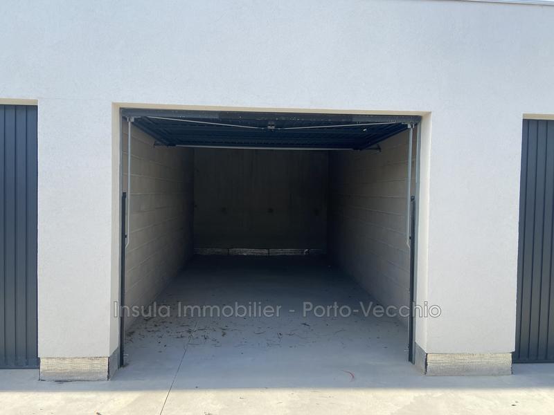 Parking / Garage - 18 m²