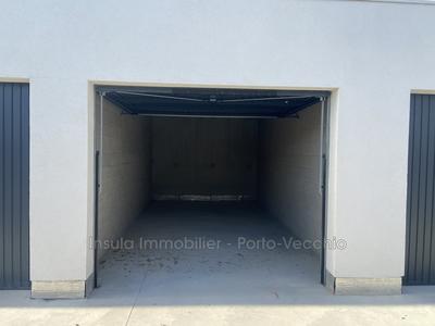 Parking / Garage - 18 m²