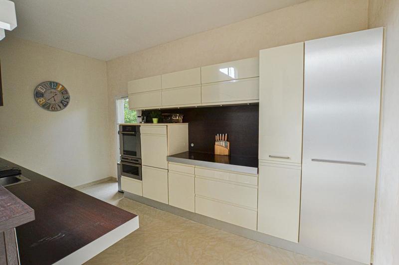 Villa - 207 m² - 5 pièces