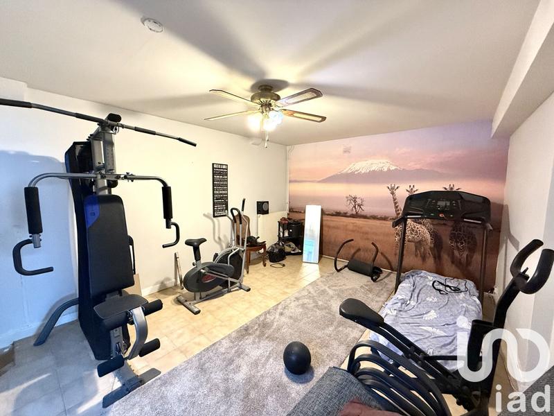 Maison - 270 m² - 11 pièces