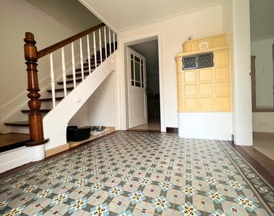 Maison - 204 m² - 6 pièces