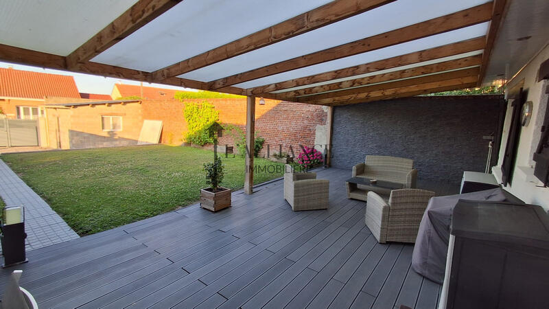 Maison - 140 m² - 5 pièces