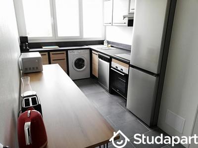 Chambre - 12 m² - 1 pièce