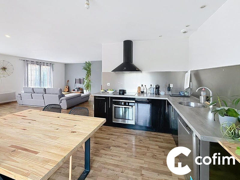 Maison - 149 m² - 6 pièces