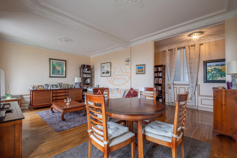 Appartement - 81 m² - 4 pièces