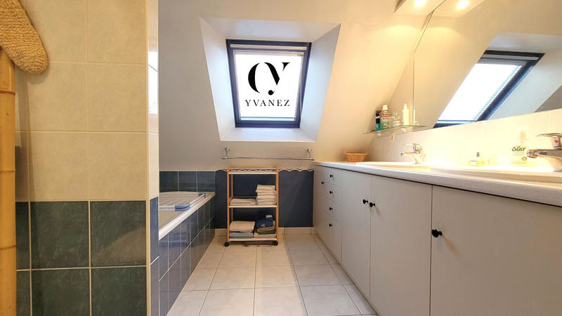 Maison - 143 m² - 7 pièces