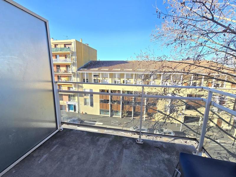 Studio - 14 m² - 1 pièce