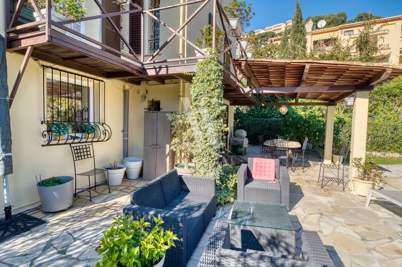 Appartement - 142 m² - 6 pièces