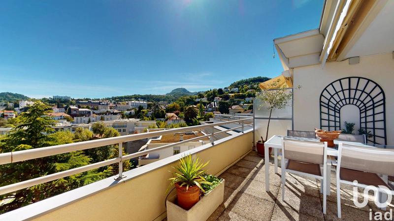 Appartement - 167 m² - 6 pièces