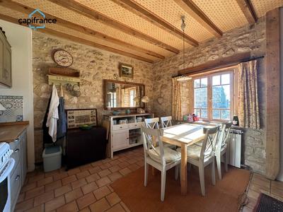 Maison - 137 m² - 5 pièces