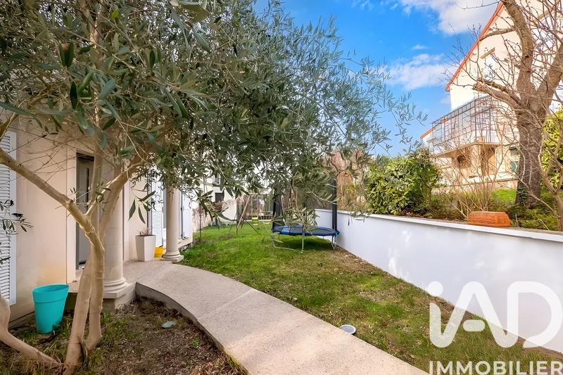 Maison - 200 m² - 7 pièces