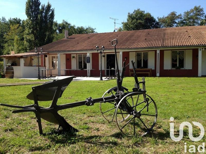 Maison - 272 m² - 7 pièces