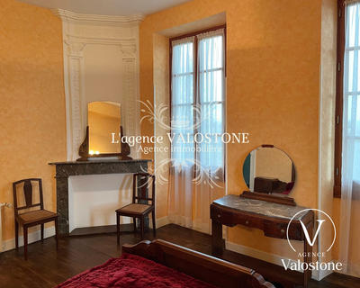 Maison ancienne - 320 m² - 11 pièces