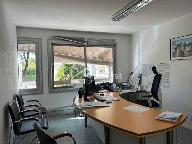 Immeuble - 1 220 m²