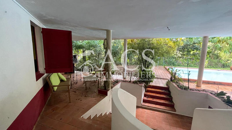 Villa - 400 m² - 12 pièces