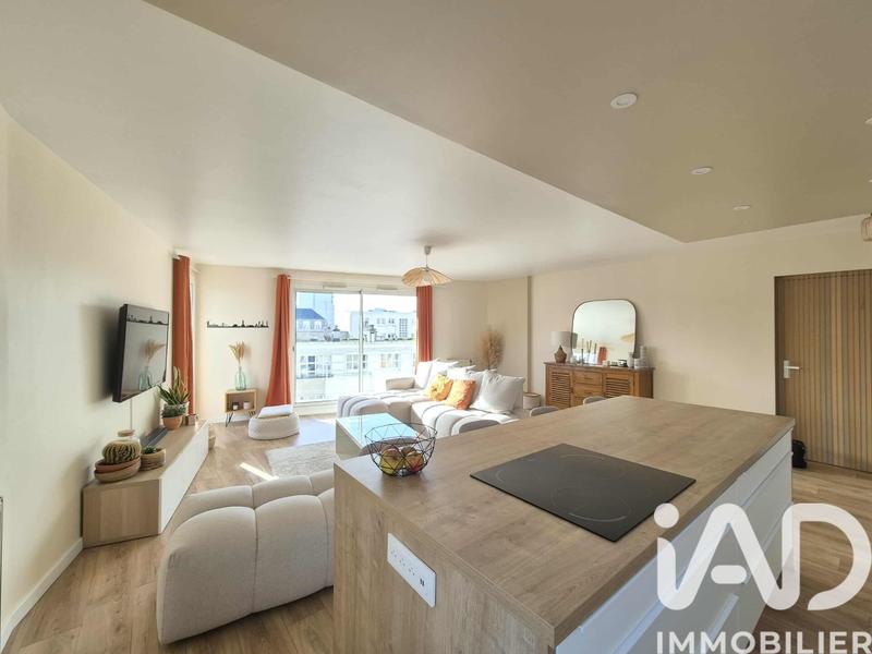 Appartement - 90 m² - 5 pièces