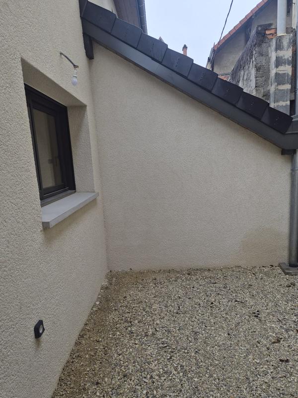 Maison - 102 m² - 4 pièces