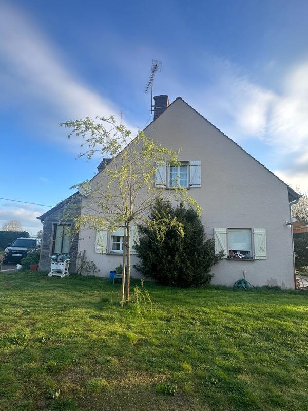 Maison - 215 m² - 10 pièces