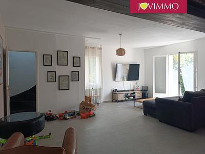 Maison - 147 m² - 5 pièces