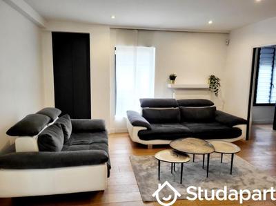 Chambre - 13 m² - 1 pièce