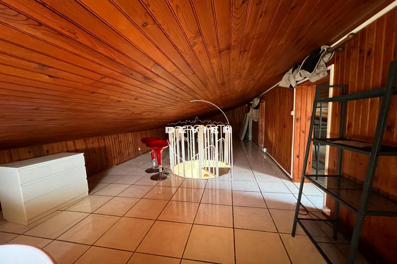 Appartement - 85 m² - 4 pièces