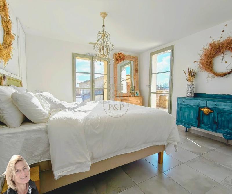 Maison - 165 m² - 5 pièces