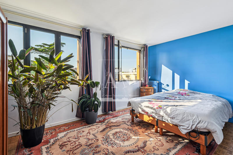 Appartement - 80 m² - 5 pièces