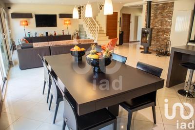 Maison - 149 m² - 6 pièces