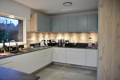 Maison - 175 m² - 7 pièces