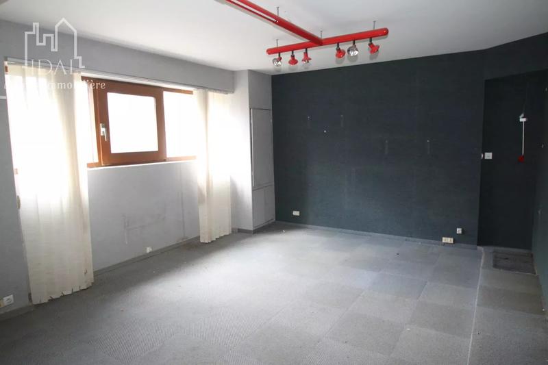 Maison - 272 m² - 11 pièces