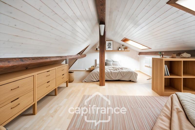 Maison - 254 m² - 8 pièces