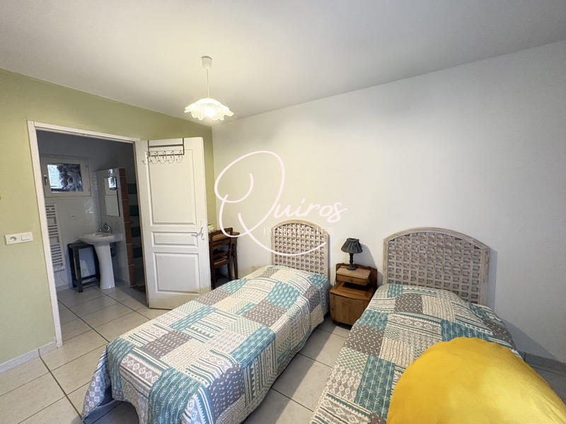 Maison - 209 m² - 12 pièces