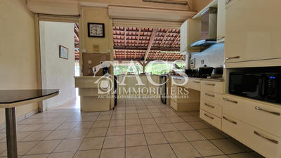 Villa - 198 m² - 5 pièces