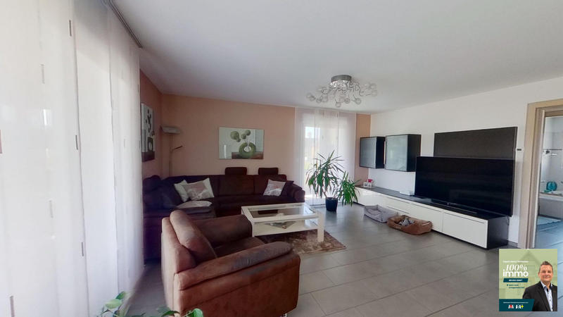 Maison - 260 m² - 6 pièces