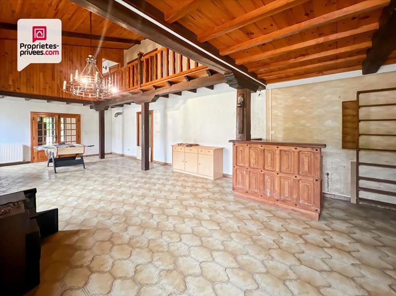 Maison - 185 m² - 5 pièces