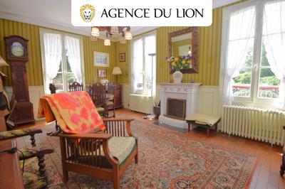 Maison bourgeoise - 180 m² - 8 pièces