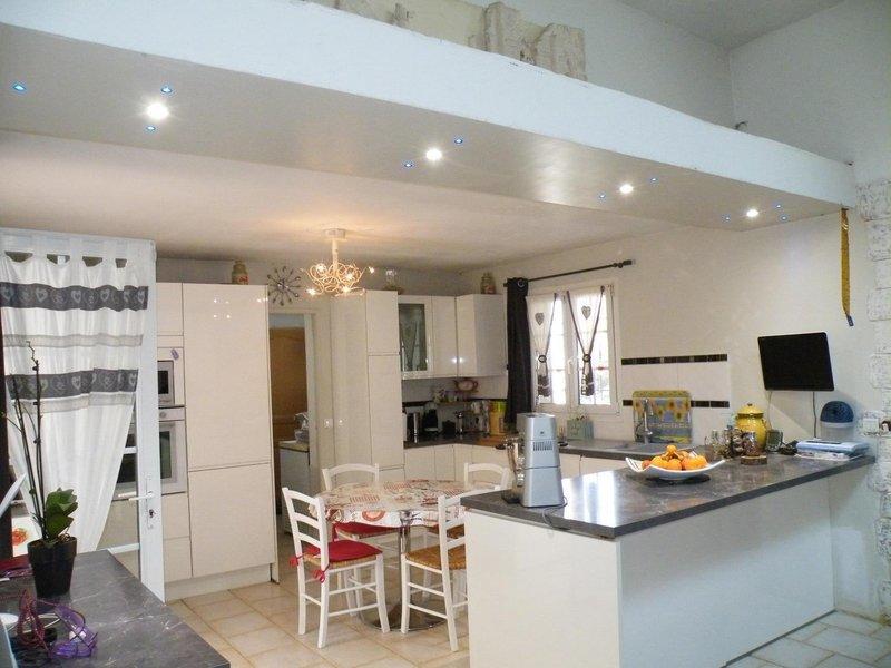 Propriété - 350 m² - 11 pièces