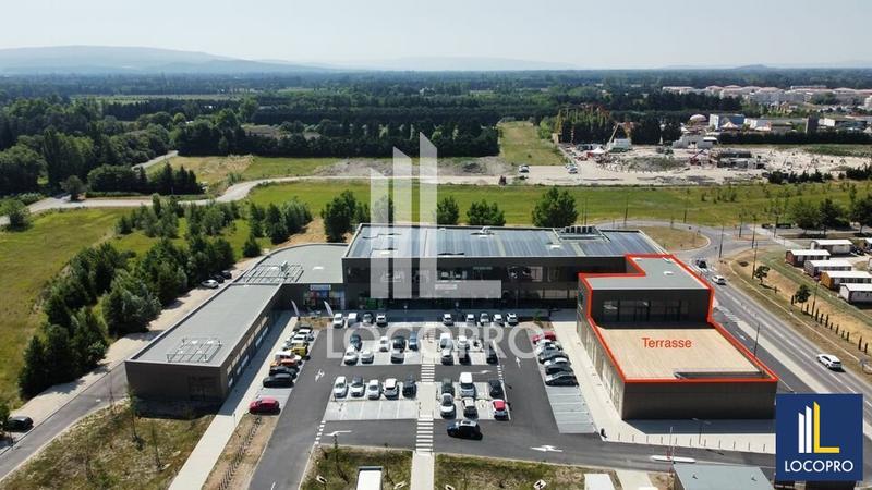 Local commercial - 305 m²