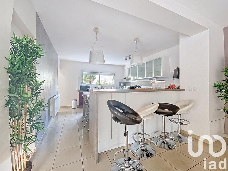 Maison - 200 m² - 7 pièces