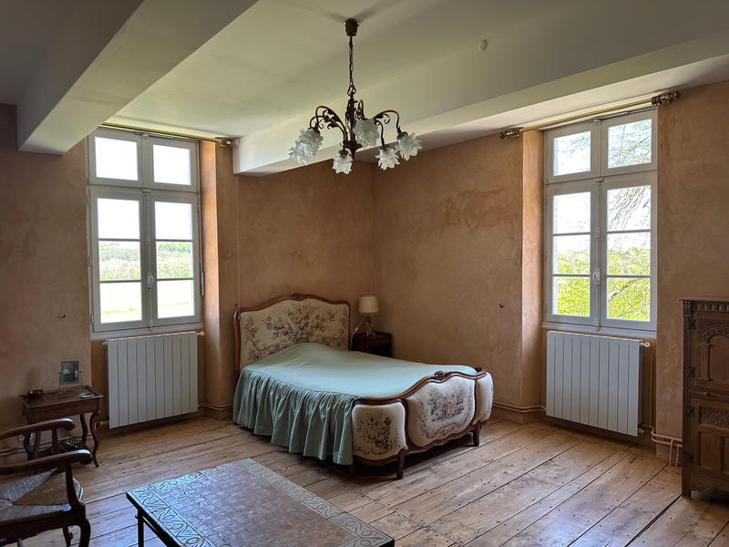 Maison - 245 m² - 7 pièces