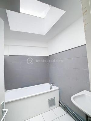 Maison - 60 m² - 5 pièces