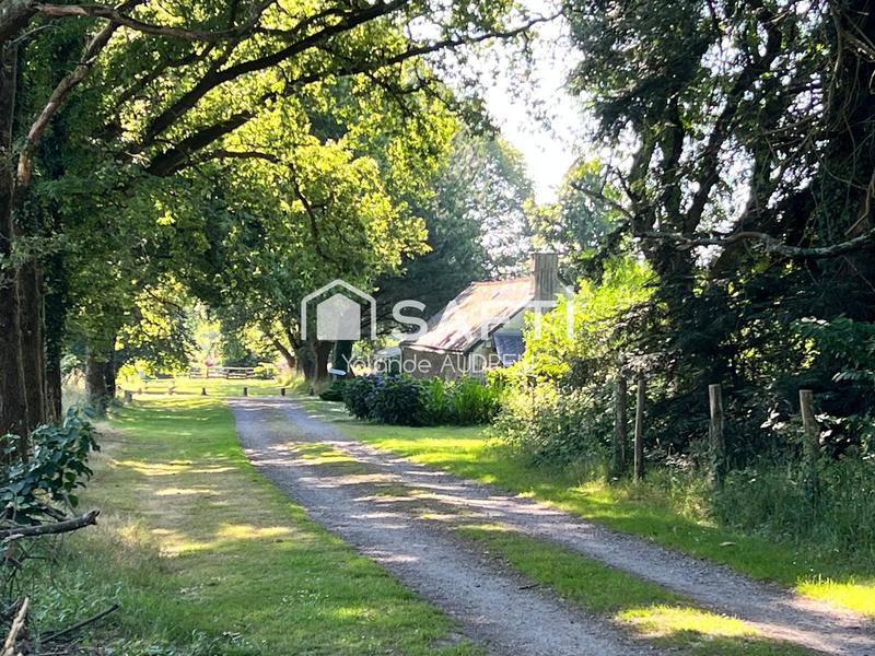 Maison - 600 m² - 18 pièces