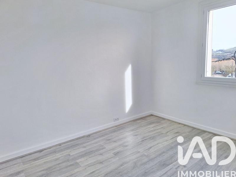 Appartement - 84 m² - 5 pièces