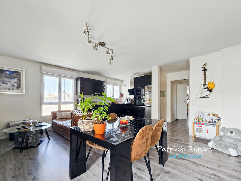 Appartement - 80 m² - 4 pièces