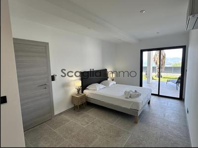 Appartement - 85 m² - 3 pièces